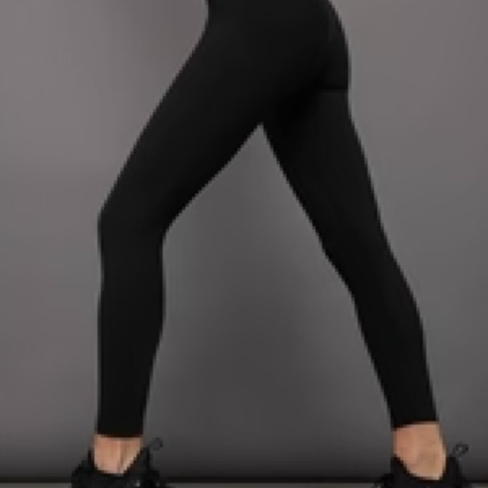 Carbon38 High Rise Leggings in Melt Black